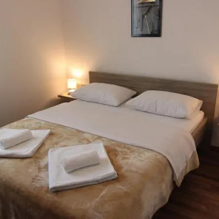 Ferienwohnung In Privlaka Mit Grill, Terrasse Und Garten بريفلاكا