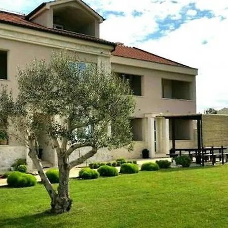 Ferienwohnung In Privlaka Mit Grill, Terrasse Und Garten Privlaka (Zadar)